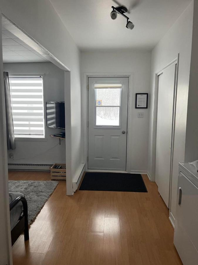 La Cabane Chez Jimmy Petit-Saguenay Ngoại thất bức ảnh