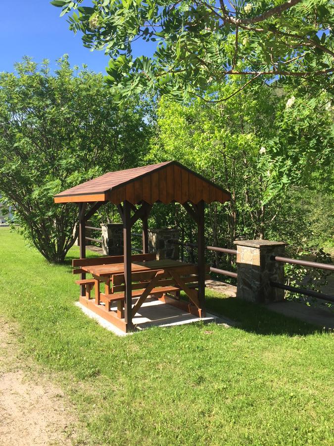 La Cabane Chez Jimmy Petit-Saguenay Ngoại thất bức ảnh